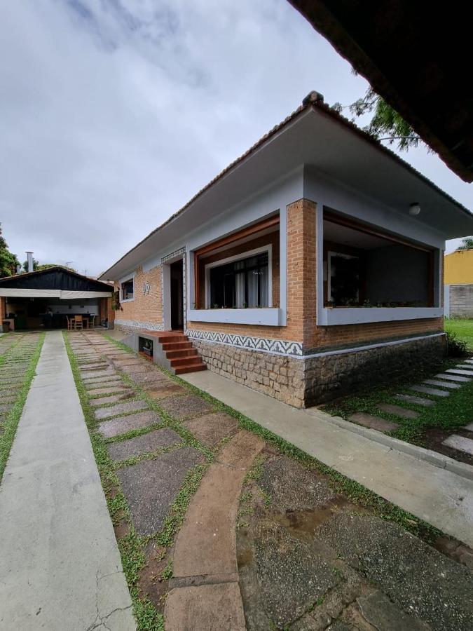 Willa Casa Dom Quixote, Pequena Chacara No Centro Da Cidade Atibaia Zewnętrze zdjęcie